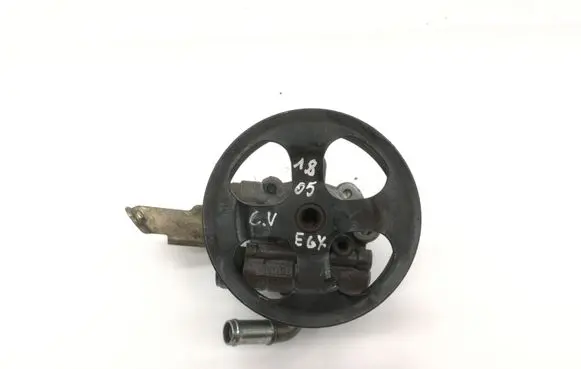 Toyota Corolla Verso E121 Power steering pump 32100