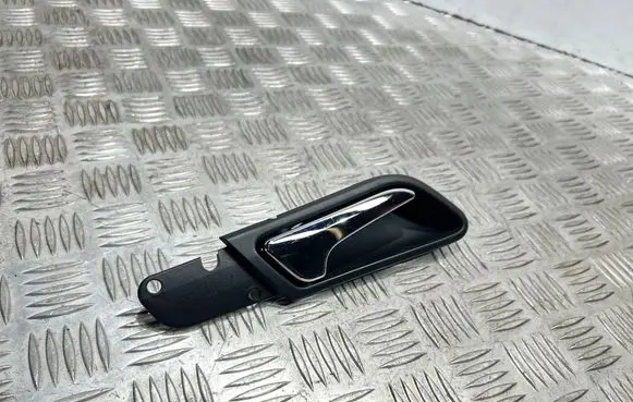 Mercedes-Benz B W245 Front door interior handle A1697601061 329481