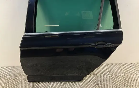 Volkswagen PASSAT B8 Rear door 3G9833311F