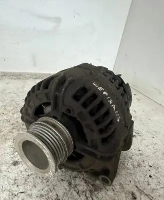 Opel Zafira B Generator/alternator 0124425020