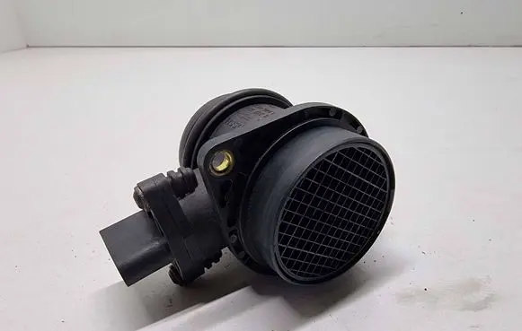 Volkswagen Golf IV Mass air flow meter 06A906461 0280217121