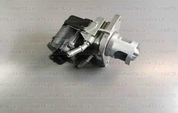 BMW 5 F10 F11 EGR valve 11717810871 7810871 11717805447