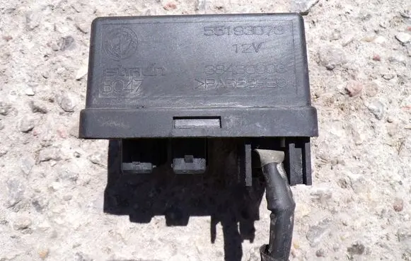 Opel Vectra C Glow plug pre-heat relay