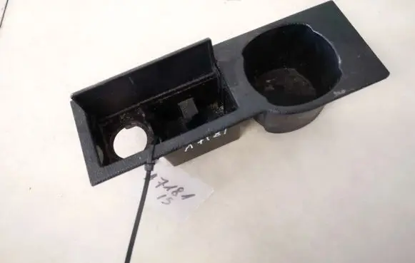 Ford Mondeo Mk III Cup holder 1s7xf04788af