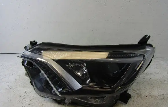 Toyota RAV 4 (XA40) Headlight/headlamp 811500R180