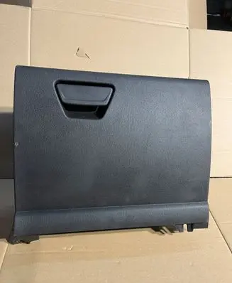 Ford Kuga II Glove box FV41S06044AE
