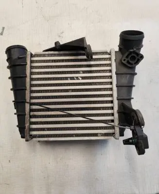 Skoda Fabia Mk2 (5J) Intercooler radiator 6Q0145804G 880648MA IA1428