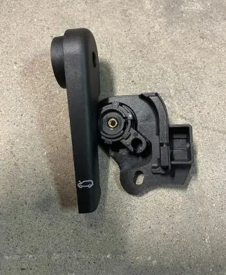 Land Rover Discovery Sport Engine bonnet (hood) release handle