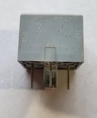 Renault Megane III Other relay 8200351489