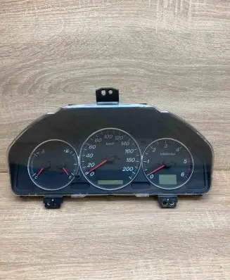 Mazda MPV II LW Speedometer (instrument cluster) 1575204340