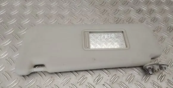 Sun visor