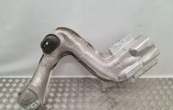 Renault Captur II Exhaust heat shield 747618114R