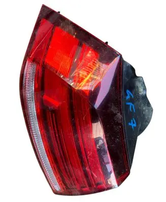 Volkswagen Golf VII Rear/tail lights 5G0945311B 5G0945095Q