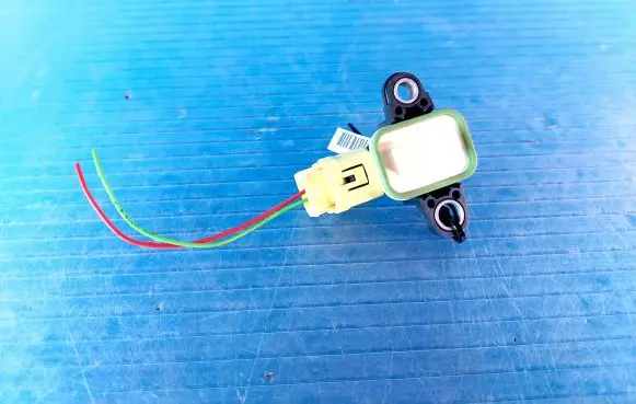 Nissan Navara D23 Airbag deployment crash/impact sensor 988365SA0B 230228758