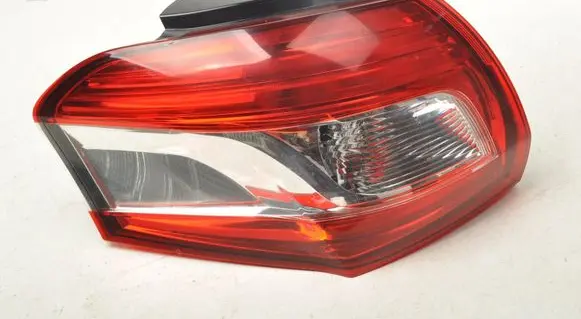 Peugeot 4008 Rear/tail lights 22037167