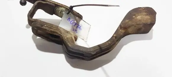 Citroen C8 Engine mounting bracket