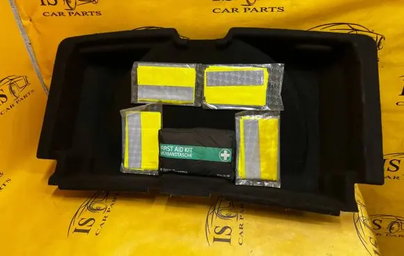 Volvo XC90 Trunk/boot floor carpet liner 31484430
