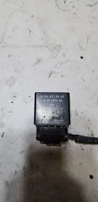 Mercedes-Benz E W124 Window wiper relay 1248210063 05997900