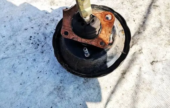 Nissan Micra Brake booster