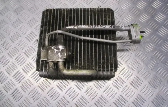 KIA Carens II Air conditioning (A/C) radiator (interior) 