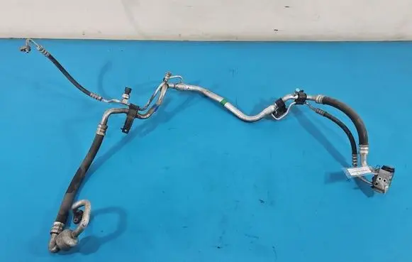 Hyundai ix35 Air conditioning (A/C) pipe/hose 977752Y050 IMPRK1547787