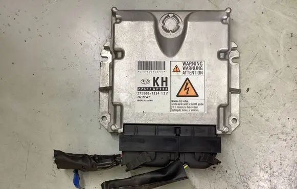 Subaru Forester SH Engine control unit/module 22611AP200 2758009254