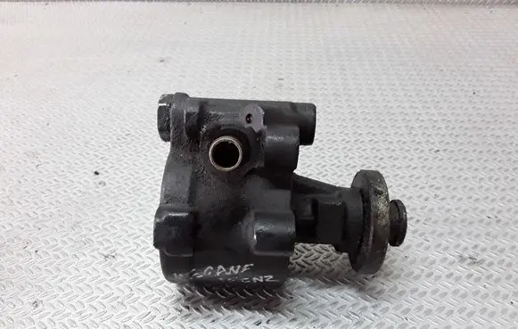 Renault Scenic I Power steering pump 26046186 7700840106
