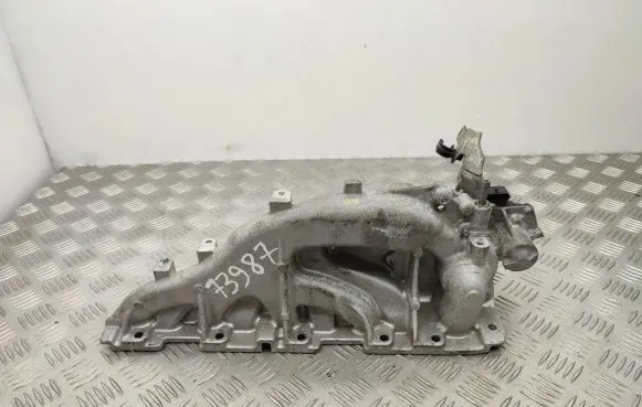 Nissan Qashqai Intake manifold 140030286R 147101478R