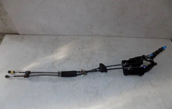 Peugeot RCZ Gear shifter/selector 9688072780 PSAV75