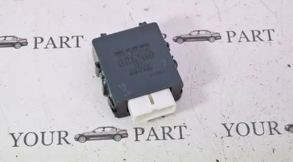 Lexus RX 330 - 350 - 400H Door central lock control unit/module 8597048020