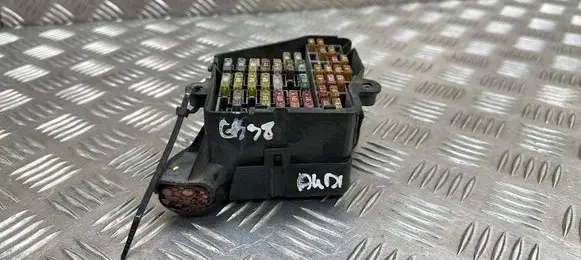 Audi A8 S8 D3 4E Fuse module 
