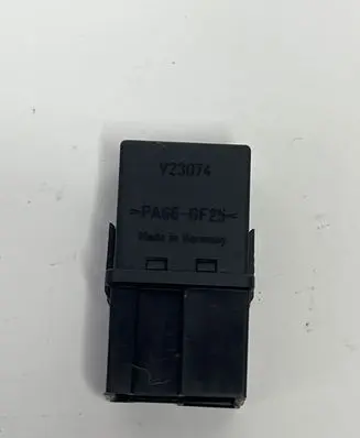 Mitsubishi Space Star Other relay MB953382 A1001X7