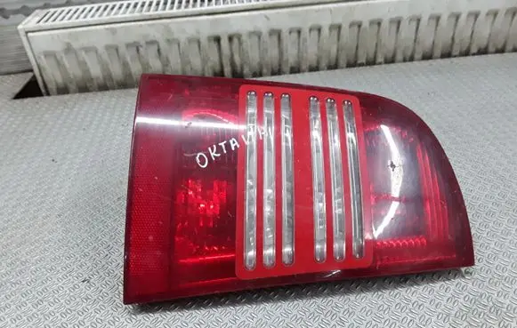 Skoda Octavia Mk1 (1U) Rear/tail lights 1U9945095C