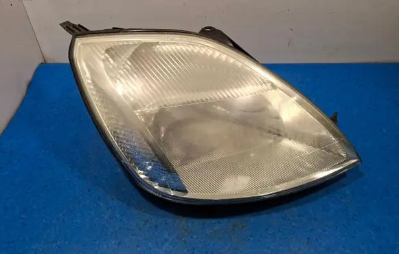 Ford Fiesta Headlight/headlamp