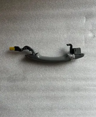 Audi Q2 - Front door exterior handle 8V0837205A