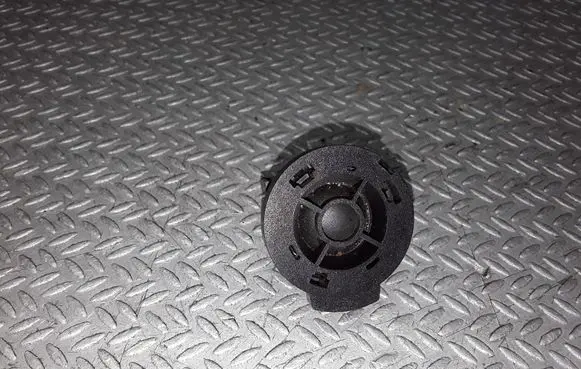 Toyota Avensis T250 High frequency speaker in the rear doors 8616005090