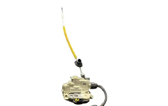 Audi A3 S3 A3 Sportback 8P Front door lock 4F2837016B
