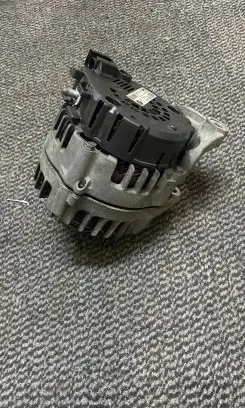 BMW 5 F10 F11 Generator/alternator 8507624