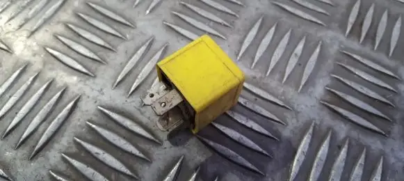 Ford Sierra Other relay 81AG14N089CA V23134-K6-X38