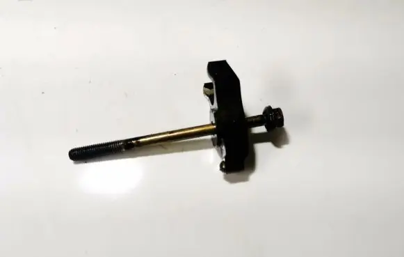 Toyota Avensis Verso Fuel Injector clamp holder