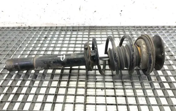 BMW 3 E92 E93 Front shock absorber/damper
