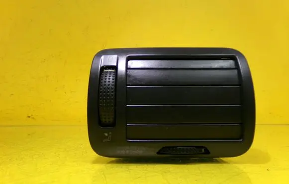 Volkswagen PASSAT B5.5 Dashboard side air vent grill/cover trim 3B0819704D