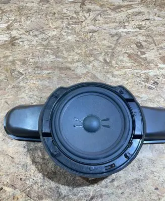 Mercedes-Benz E W211 Parcel shelf speaker A2118200002