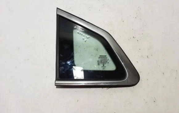 Nissan Qashqai Rear side window 833134EA0A