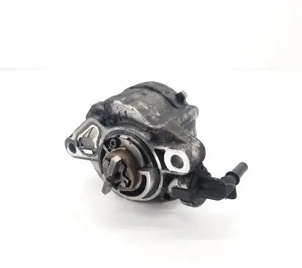 Volvo V50 Vacuum pump 01562C2