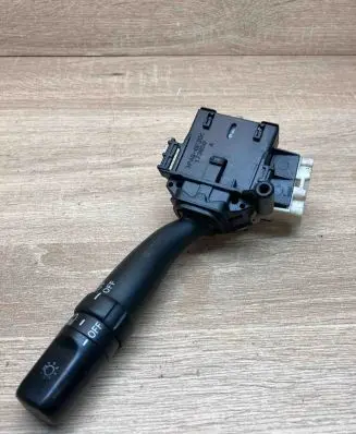 Toyota Avensis T250 Indicator stalk 173650 8414005100