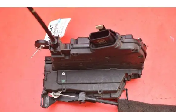 Renault Zoe Rear door lock 825037100R
