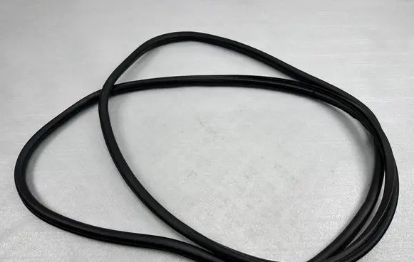 Audi A8 S8 D4 4H Engine compartment rubber 4H0823731E 4H0823731