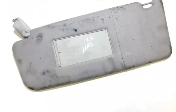 Sun visor