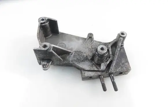 KIA Sportage Engine mounting bracket 